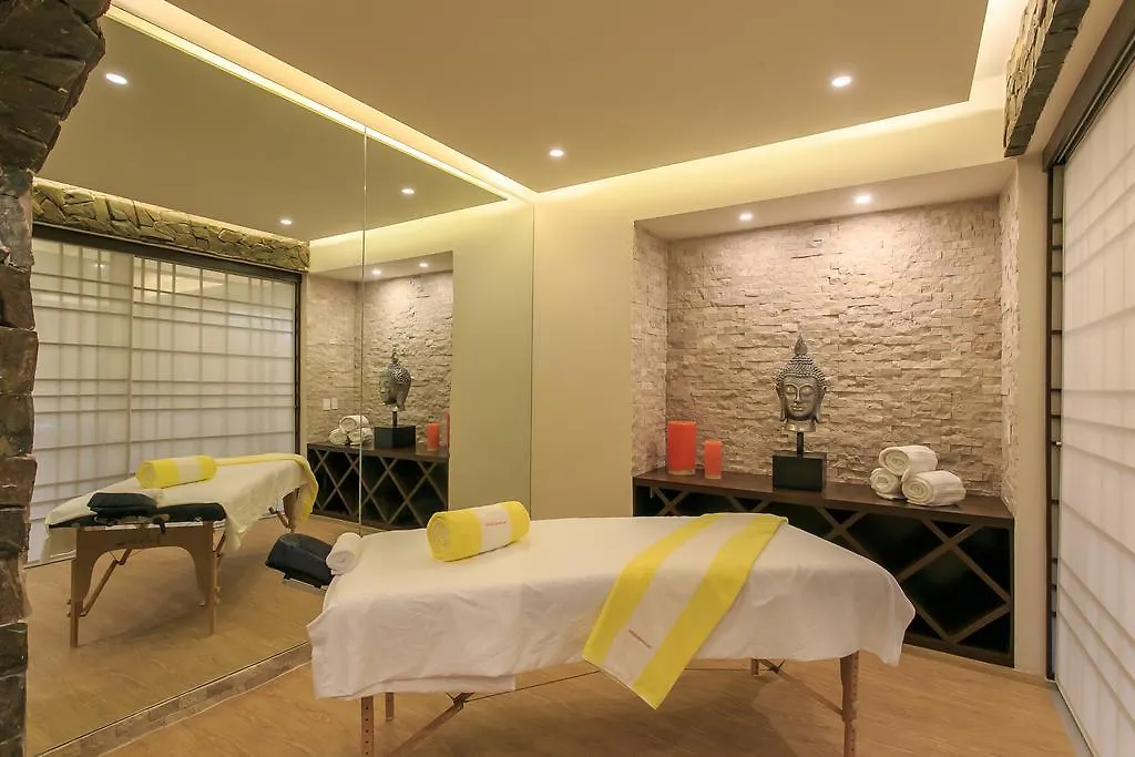 Steps To Best Beach Villa Unica 6Bedroom Playa del Carmen Meksyk
